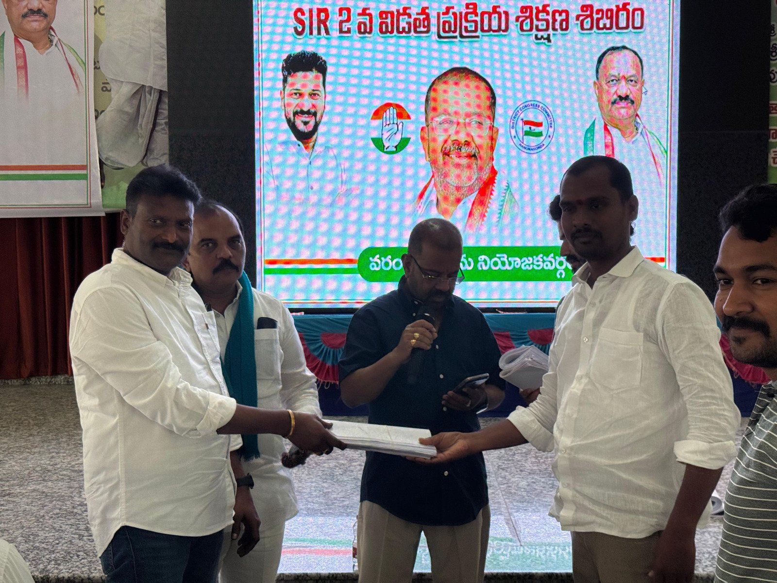 వరంగల్ వెస్ట్‌లో ఓటర్ల జాబితా సవరణపై కాంగ్రెస్ శిక్షణ శిబిరం