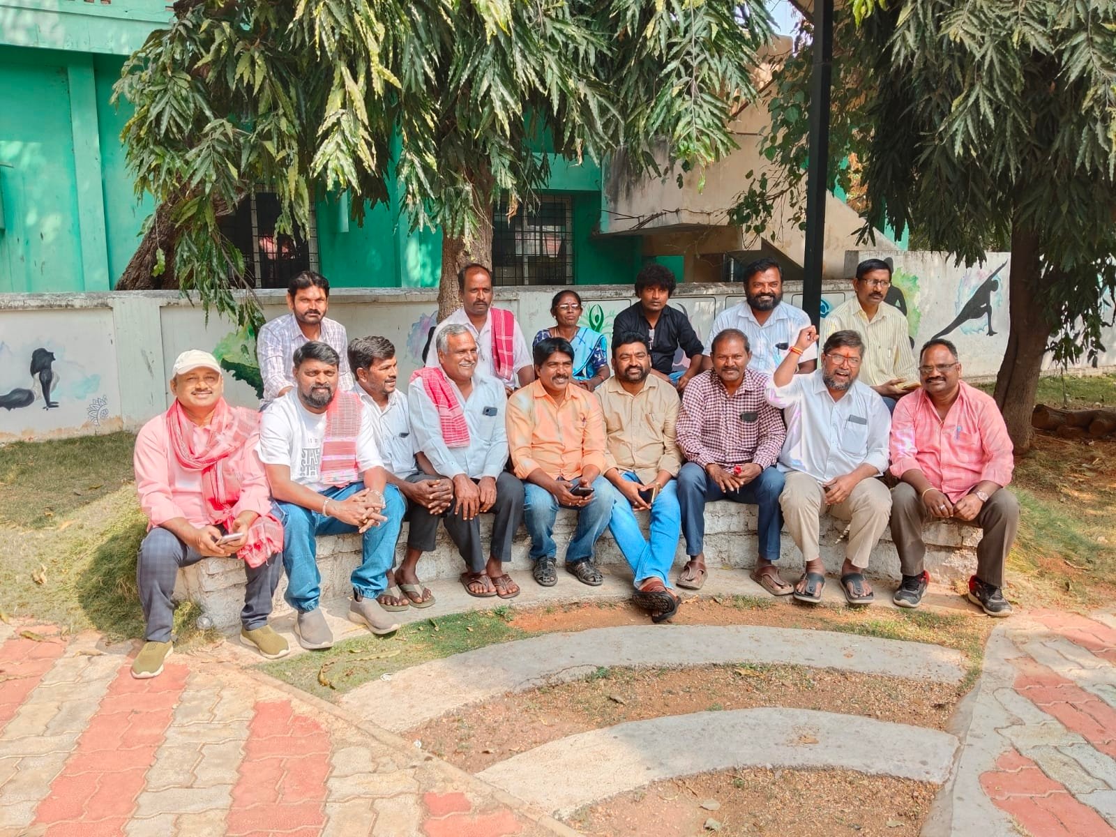 కళాకారులకు ఉద్యోగాలివ్వాలి మినీ పోస్టు   96 అమలు చేయాలి.. ఉద్యమ కళాకారుల డిమాండ్*ఉద్యోగాలు ఇవ్వకుంటే ప్రభుత్వంపై ఉద్యమం ఉద్ధృతం చేస్తామని హెచ్చరిక* 