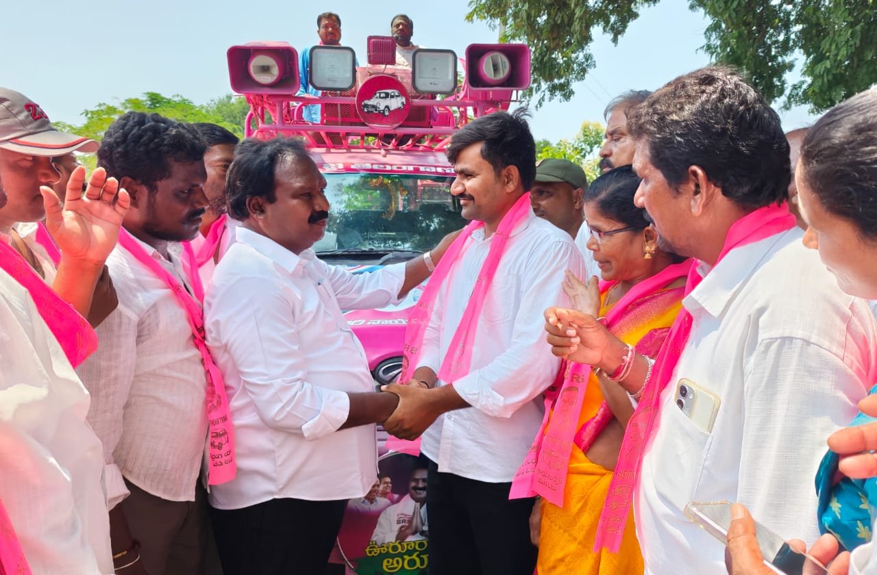 కాంగ్రెస్ పార్టీ నుండి బిఆర్ఎస్ పార్టీలోకి చేరికలు..