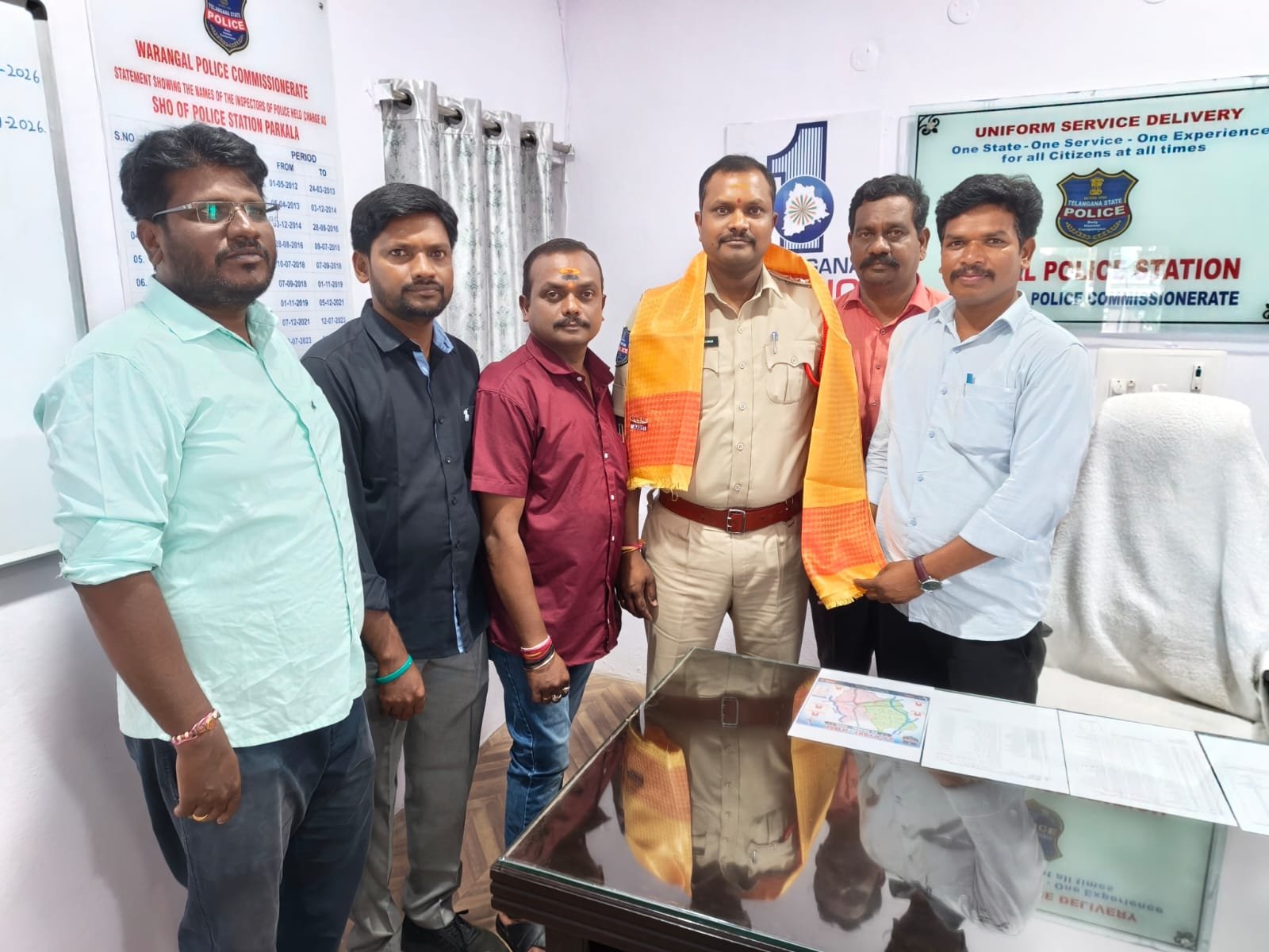 పరకాల సీఐ ప్రవీణ్‌కుమార్‌కు శుభాకాంక్షలు