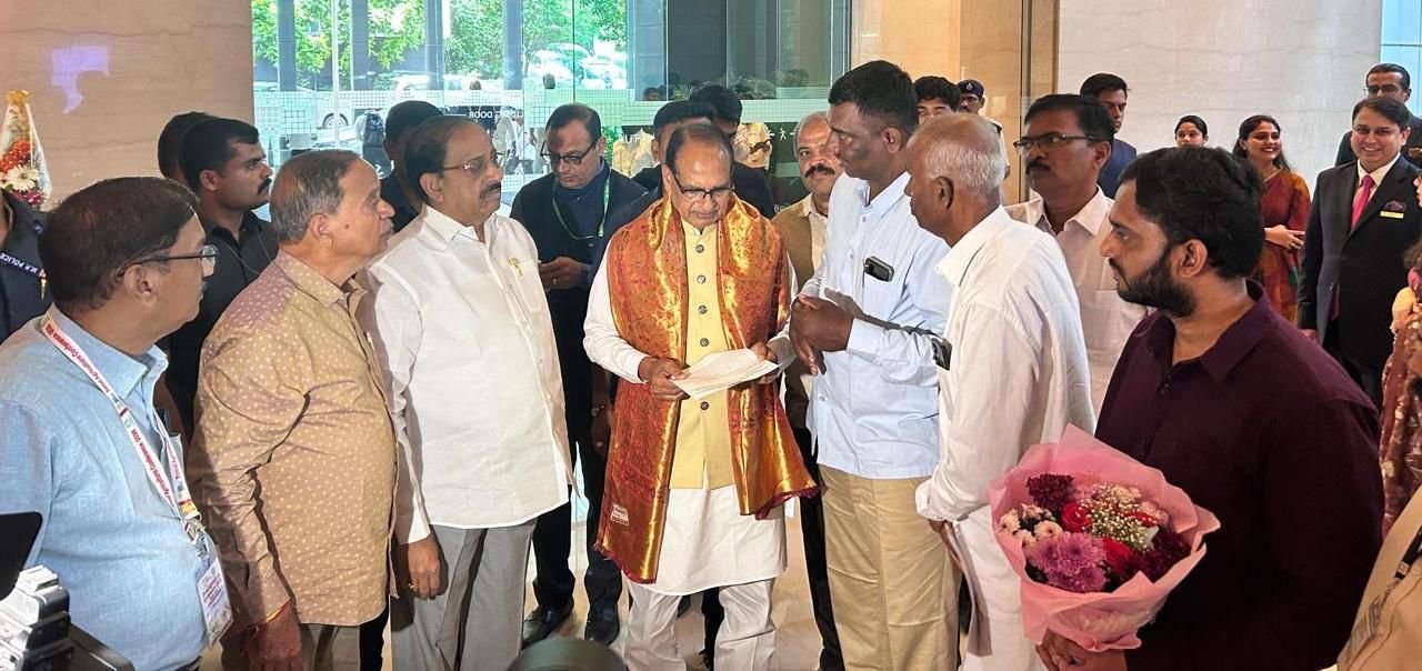 బత్తాయి పంటకు శాశ్వతమైన మార్కెటింగ్ వ్యవస్థను ఏర్పాటు చేయాలి.