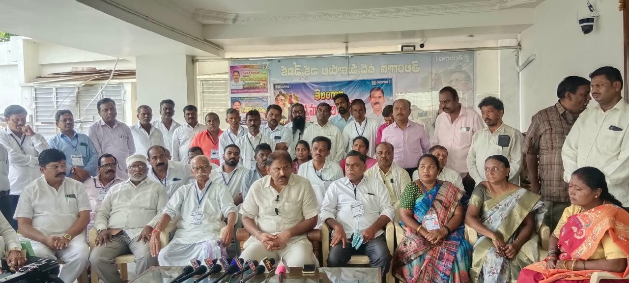 తెలంగాణ ఉద్యమకారులను ఆదుకోవాలి  ఉద్యమకారుల ఓదార్పుతో వారి జీవిత స్థితిగతులు తెలుస్తున్నాయి  తెలంగాణ ఉద్యమకారుల ఐక్యవేదిక చైర్మన్ గుడిమల్ల రవికుమార్